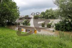 - Donau Hochwasser 2024  - Überschwemmung - Donaulände mit Konrad Adenauer Brücke - Foto: Markus Banai