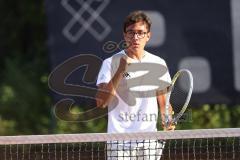 Tennis - Stadtmeisterschaft - Saison 2023/2024 - Malik, Elio Sayeed - DJK Ingolstadt - Viertelfinal - Foto: Meyer Jürgen
