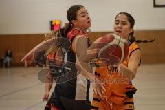 Basketball - Frauen -  Saison 2026/27 - TSV Etting Ingolstadt - TSV Wasserburg 2 - Köck Julia schwarz Wasserburg - Graf Clara orange Etting  - Foto: Meyer Jürgen
