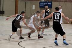 Basketball MTV Ingolstadt - Mayer T. (weiss) FC Tegernheim - Foto: Juergen Meyer