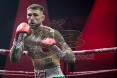 Night 4 Fight, Boxen; Profiboxer Rawil Fatullaew 32 (grüne Hose) gegen den 22-jährige Mexikaner Brayan Hernandez Pintor (schwarze Hose), Sieger Fatullaew nach Punkten in 6 Runden
