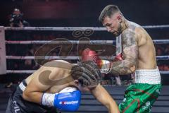 Night 4 Fight, Boxen; Profiboxer Rawil Fatullaew 32 (grüne Hose) gegen den 22-jährige Mexikaner Brayan Hernandez Pintor (schwarze Hose), Sieger Fatullaew nach Punkten in 6 Runden