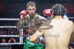 Night 4 Fight, Boxen; Profiboxer Rawil Fatullaew 32 (grüne Hose) gegen den 22-jährige Mexikaner Brayan Hernandez Pintor (schwarze Hose), Sieger Fatullaew nach Punkten in 6 Runden