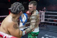 Night 4 Fight, Boxen; Profiboxer Rawil Fatullaew 32 (grüne Hose) gegen den 22-jährige Mexikaner Brayan Hernandez Pintor (schwarze Hose), Sieger Fatullaew nach Punkten in 6 Runden