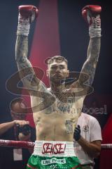 Night 4 Fight, Boxen; Profiboxer Rawil Fatullaew 32 (grüne Hose) gegen den 22-jährige Mexikaner Brayan Hernandez Pintor (schwarze Hose), Sieger Fatullaew nach Punkten in 6 Runden