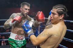 Night 4 Fight, Boxen; Profiboxer Rawil Fatullaew 32 (grüne Hose) gegen den 22-jährige Mexikaner Brayan Hernandez Pintor (schwarze Hose), Sieger Fatullaew nach Punkten in 6 Runden
