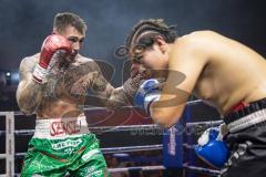 Night 4 Fight, Boxen; Profiboxer Rawil Fatullaew 32 (grüne Hose) gegen den 22-jährige Mexikaner Brayan Hernandez Pintor (schwarze Hose), Sieger Fatullaew nach Punkten in 6 Runden