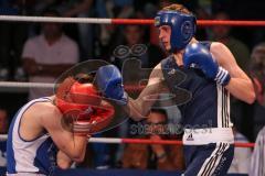 Ingolstädter Boxnacht - Fronte79 - Box-Club Ingolstadt vs. Auswahl München - roter Helm Magomed Schachidov gegen blau Viktor Winkert (BCI)