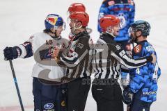 DEL; Playoffs; ERC Ingolstadt - EHC Redbull München; Schiedsrichter Streit Schlichtung Sinn Phillip (43 RBM) Ellis Morgan (4 ERC)