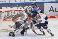 DEL; Playoffs; ERC Ingolstadt - EHC Redbull München; Torchance verpasst Abbandonato Peter (98 ERC) Torwart Wolf Simon (25 RBM) Hager Patrick (52 RBM)
