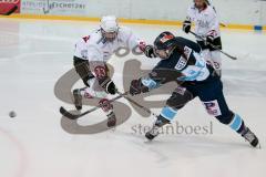 Eishockey Damen Bundesliga - ERC Ingolstadt - ECDC Memmingen - Geelhaar Lucie ERC Ingolstadt - Strobel Carina weiss Memmingen -  Foto: Jürgen Meyer