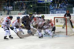 DEL - ERC Ingolstadt - Eisbären Berlin - Jared Ross und John Laliberte vor dem Tor. Foto: Adalbert Michalik