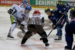 DEL - Eishockey - Saison 2015/2016 - ERC Ingolstadt - Augsburger Panther - Alexander Barta (#92 ERC Ingolstadt) beim Bully - Foto: Jürgen Meyer