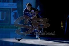 DEL - Eishockey - Saison 2015/2016 - ERC Ingolstadt - Augsburger Panther - Danny Irmen (#19 ERC Ingolstadt) beim Einlaufen - Foto: Jürgen Meyer