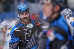 DEL; ERC Ingolstadt - Dresdner Eislöwen; vor dem Spiel Ellis Morgan (4 ERC)