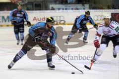 DEL - Playoff Finale - ERC Ingolstadt - Kölner Haie - links Derek Dinger (47) im Angriff