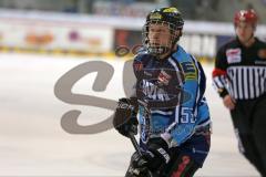 DEL - PlayOff - ERC Ingolstadt - Krefeld Pinguine - Patrick Köppchen (55)trotz Verletzung am Kinn auf dem Eis