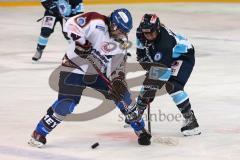 Frauen Eishockey - Bundesliga - ERC Ingolstadt - SC Garmisch-Partenkirchen - rechts Andrea Lanzl beim Bully