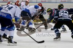 DEL - ERC Ingolstadt - Schwenninger Wild Wings - Brandon Buck (#9 ERC Ingolstadt) -  Foto: Jürgen Meyer