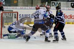 DEL - ERC Ingolstadt - Schwenninger Wild Wings - Dimitri Pätzold Torwart Schwenningen - Derek Dinger #47 Schwenningen - Derek Hahn (#43 ERC Ingolstadt) -  Foto: Jürgen Meyer