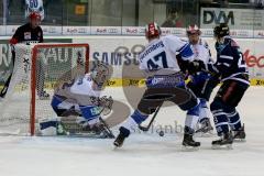 DEL - ERC Ingolstadt - Schwenninger Wild Wings - Dimitri Pätzold Torwart Schwenningen - Derek Dinger #47 Schwenningen - Derek Hahn (#43 ERC Ingolstadt) -  Foto: Jürgen Meyer