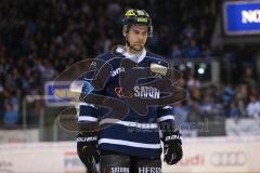 DEL - Eishockey - ERC Ingolstadt - Adler Mannheim - Benedikt Kohl (ERC 34) fährt vom Eis, Niederlage