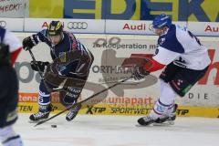 DEL - Eishockey - ERC Ingolstadt - Adler Mannheim - links John Laliberte (ERC 15)