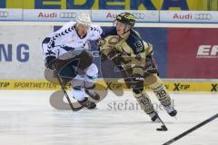 DEL - ERC Ingolstadt - Hamburg Freezers - am Puck Christoph Gawlik (19)