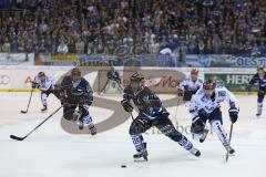 DEL - Eishockey - Playoff - Spiel 5 - ERC Ingolstadt - Iserlohn Roosters - Christoph Gawlik (ERC 19) läuft alleine auf das Tor und wird gefoult