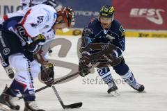 DEL - Eishockey - Playoff - Spiel 5 - ERC Ingolstadt - Iserlohn Roosters - Ryan MacMurchy (ERC 27)