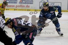 DEL - Eishockey - ERC Ingolstadt - Krefeld Pinguine - Saison 2015/2016 - Thomas Pielmeier (#50 ERC Ingolstadt) - Foto: Jürgen Meyer