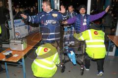 DEL - Eishockey - ERC Ingolstadt - Schwenninger Wild Wings - Saison 2015/2016 - Erhöhte Sicherheitsvorkehrungen vor dem Spiel -  Security - Foto: Jürgen Meyer