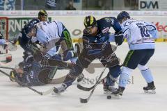 DEL - Eishockey - ERC Ingolstadt - Straubing Tigers - Thomas Pielmeier (ERC 50) im Zweikampf mit rechts Tobias Wörle (Straubing)