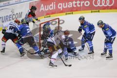 DEL - Eishockey - ERC Ingolstadt - Eisbären Berlin - Saison 2017/2018 - Jochen Reimer (#32Torwart ERCI) - James Sheppard (#88 Berlin) - Sean Sullivan (#37 ERCI) - Sean Backman (#61 Berlin) mit dem 1:1 Ausgleichstreffer - Foto: Meyer Jürgen