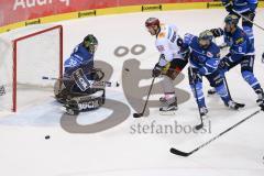 DEL - Eishockey - ERC Ingolstadt - Eisbären Berlin - Saison 2017/2018 - Jochen Reimer (#32Torwart ERCI) - James Sheppard (#88 Berlin) - Sean Sullivan (#37 ERCI) - Foto: Meyer Jürgen