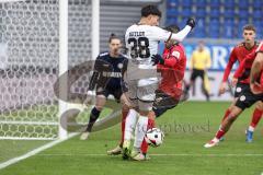 3. Liga; SV Wehen Wiesbaden - FC Ingolstadt 04; Torchance verpasst Deniz Zeitler (38, FCI) Mockenhaupt Sascha (4 SVWW) Torwart Stritzel Florian (16 SVWW)