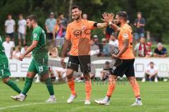 Toto-Pokal; SV Manching - FC Ingolstadt 04; Tor Jubel Treffer Pascal Testroet (37, FCI) mit Lukas Fröde (34, FCI) Marcel Posselt (SVM)