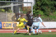 2. Bundesliga Frauen - Saison 2024/25 - FC Ingolstadt 04 Frauen - SG 99 Andernach - Nadja Burkhard (Nr.7 - FCI Frauen) - Van der Laan Laura Torwart Andernach - Engels Klara blau Andernach - Foto: Meyer Jürgen