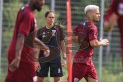 3. Liga; FC Ingolstadt 04 - Trainingsauftakt nach Sommerpause; Cheftrainerin Sabrina Wittmann (FCI)