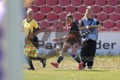 2. Bundesliga Frauen - Saison 2025/26 - FC Ingolstadt 04 Frauen - Borussia Mönchengladbach - Jenny Beyer (Nr.8 - FC Ingolstadt Frauen I) - XXXXX - Foto: Meyer Jürgen