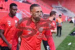 3. Liga; FC Ingolstadt 04 - SSV Ulm 1846; vor dem Spiel Leon Guwara (6, FCI) Donald Nduka (27, FCI)