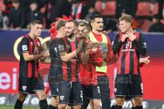 3. Liga; FC Ingolstadt 04 - Borussia Dortmund II; Sieg Jubel Freude David Kopacz (29, FCI) Yannick Deichmann (20, FCI) Benjamin Kanuric (8, FCI) Torwart Simon Simoni (41, FCI) Mladen Cvjetinovic (19, FCI)