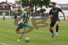 Landesliga - Saison 2025/26 - SV Manching - FC Memmingen II - Fabian  Neumayer (Nr.9 - SV Manching) - Mayer Felix schwarz Memmingen  - Foto: Meyer Jürgen