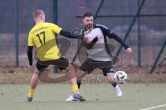 Freundschaftsspiel - Saison 2025/26 - TSV Ober./Unterhaunstadt -  TSV Neustadt  - Nikola Kamenjasevic grau Oberh.stadt - Michael Deiner gelb Neustadt - Foto: Meyer Jürgen