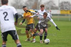 Kreisliga - Saison 2024/25- TSV Lichtenau - FC Mindelstetten - Mentor Haliti gelb Lichtenau - Daniel Riedl weiss Mindelstetten hinten - Lukas Wolfsfellner weiss Mindelstetten vorne - Foto: Meyer Jürgen