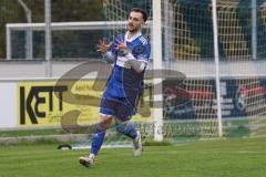 Kreisliga- Saison 2024/25- TSV Ober./Unterh.stadt - FC Hitzhofen /Oberzell -  - Valentin Puhar Torwart Hitzhofen  - David Polster blau #18 mit einer Torchance - Foto: Meyer Jürgen