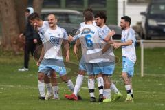 Kreisklasse - Saison 2025/26- TSV Großmehring - SV Oberstimm- Jonas Weidinger weiss Oberstimm mit dem 1:1 Ausgleichstreffer - jubel  - Foto: Meyer Jürgen
