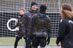 3. Liga; FC Ingolstadt 04 - Neuer Trainer Cheftrainer Guerino Capretti (FCI), erstes Training mit Hans Nunoo Sarpei (18 FCI)