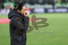 3. Liga; 1. FC Schweinfurt 05 - FC Ingolstadt 04; vor dem Spiel Cheftrainerin Sabrina Wittmann (FCI)