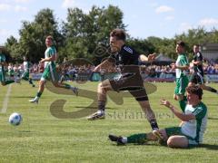 Relegation - Saison 2025/26 - SV Karlskron - FC Geisenfeld - Stefan Schmailzl grün Geisenfeld - Paul Dorschner schwarz Karlskron  - Foto: Meyer Jürgen